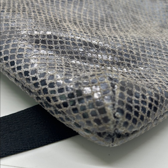 Coach Dark Blue Snakeskin Print Leather Detachable Strap Crossbody Bag Purse 🌺🌺 - Picture 9 of 10